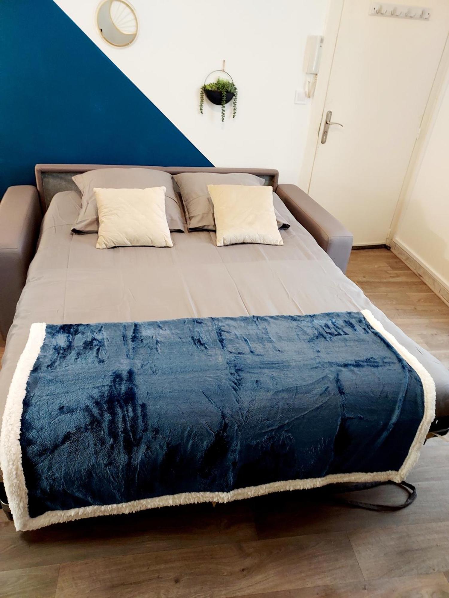 B Aux Pieds Des Thermes Apartment
