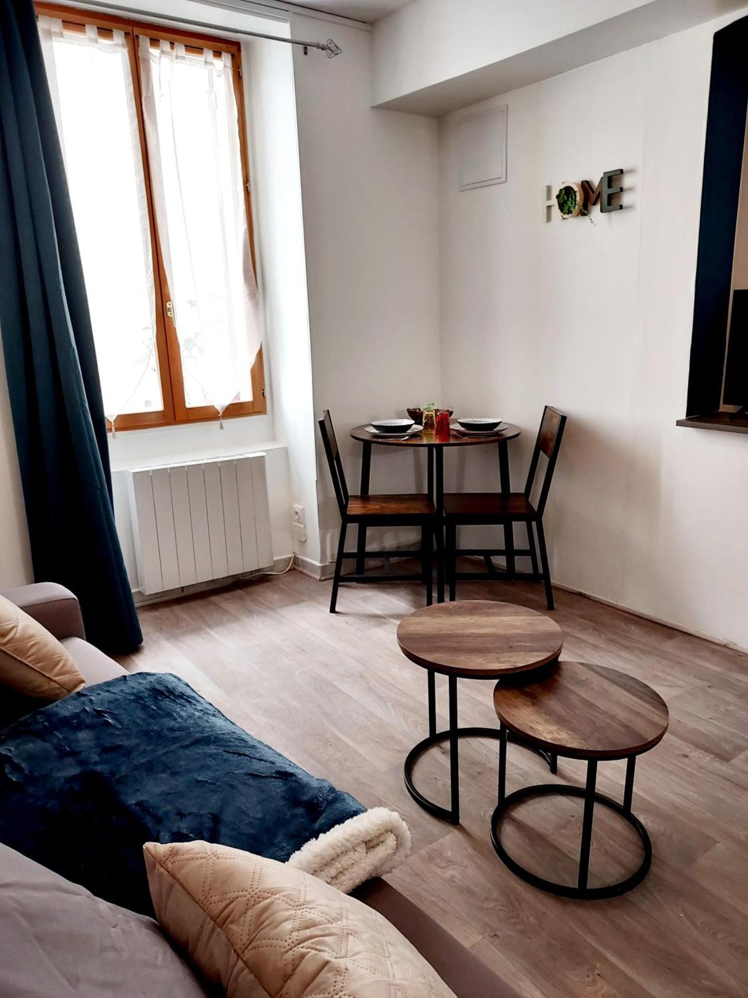 B Aux Pieds Des Thermes Appartamento Néris-les-Bains